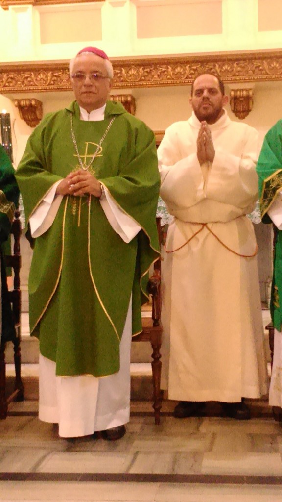 Dom Edson e José Wallace na despedida na Paróquia de Nossa Senhora e São José - Foto: Marcelo Auler
