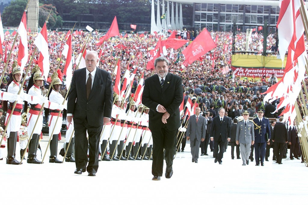 Na primeira posse de Lula(2004), o Brasil se reencontrou.