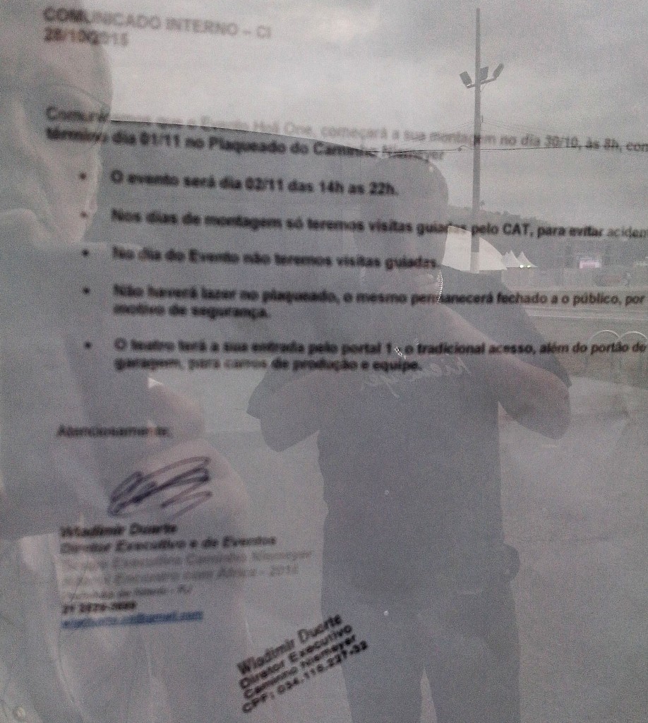 Comunicado do administrador do espaço proibindo o acesso do público "por questões de segurança". Foto: Formiga.