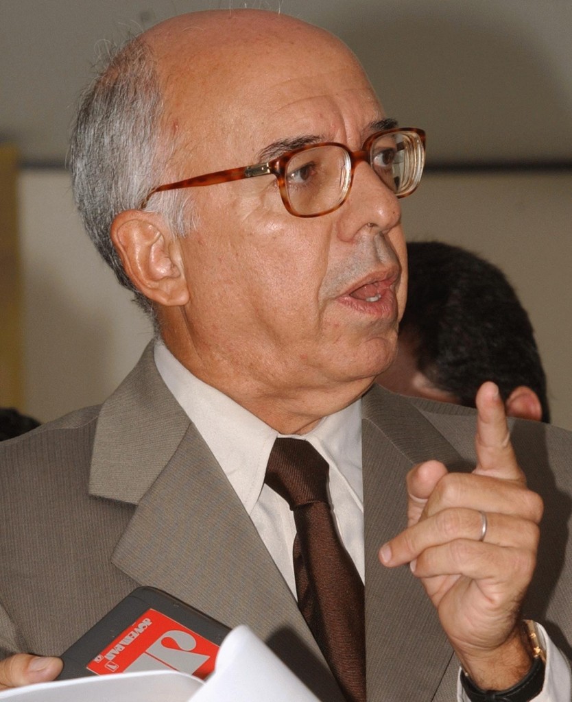  Claudio Fonteles, ex-procurador-geral da República, um nome respeitado em todo o Judiciário nacional,