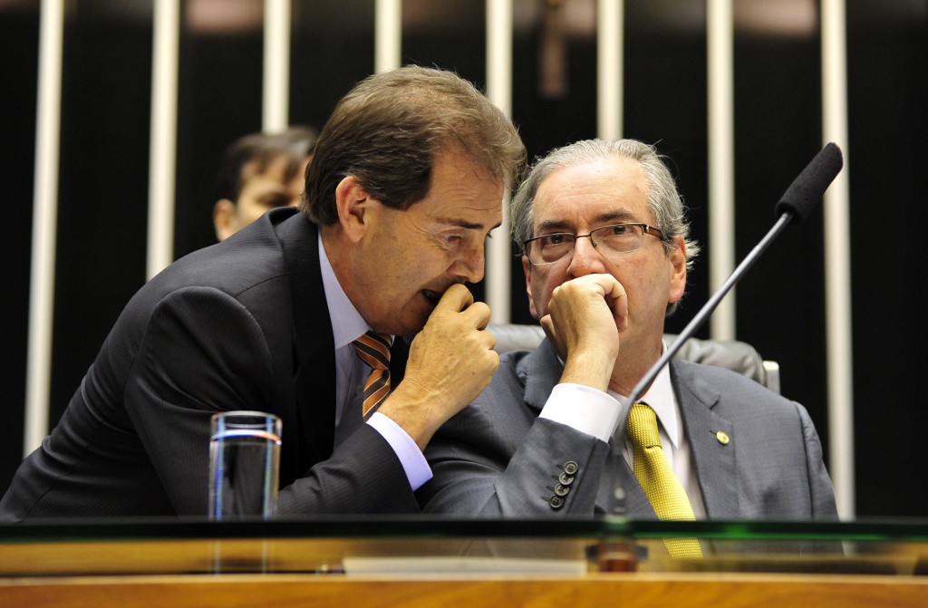 Paulinho da jás defende uma "anistia" para Cunha, pelos sxerviços prestados.....no impeachment..... Força